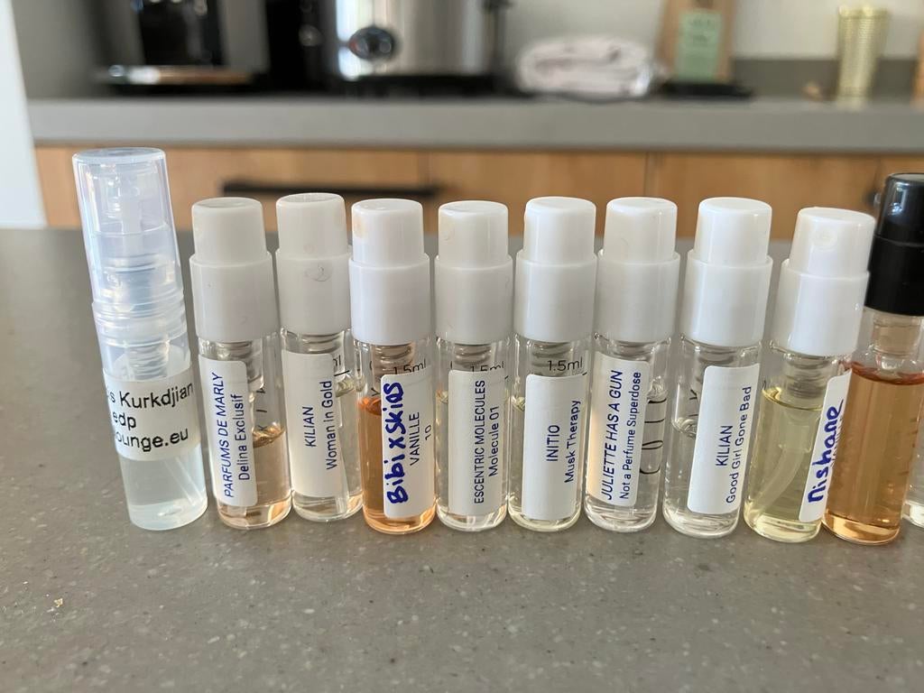 18 Niche Geur Samples - Diverse Merken, Sieraden, Tassen en Uiterlijk, Uiterlijk | Parfum, Ophalen of Verzenden, Gebruikt
