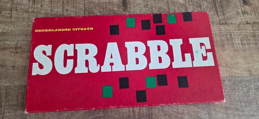 Scrabble, Hobby en Vrije tijd, Gezelschapsspellen | Bordspellen, Ophalen of Verzenden, Gebruikt