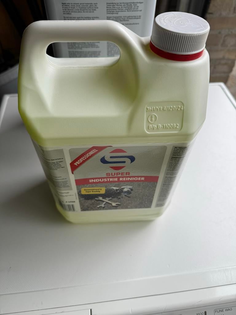 Ontvetter van Super, Ophalen, Schoonmaakmiddel