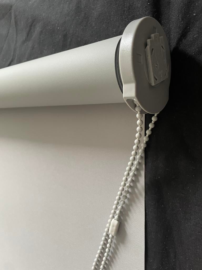 Rolgordijn, Ophalen, 100 tot 150 cm, Zo goed als nieuw, Grijs