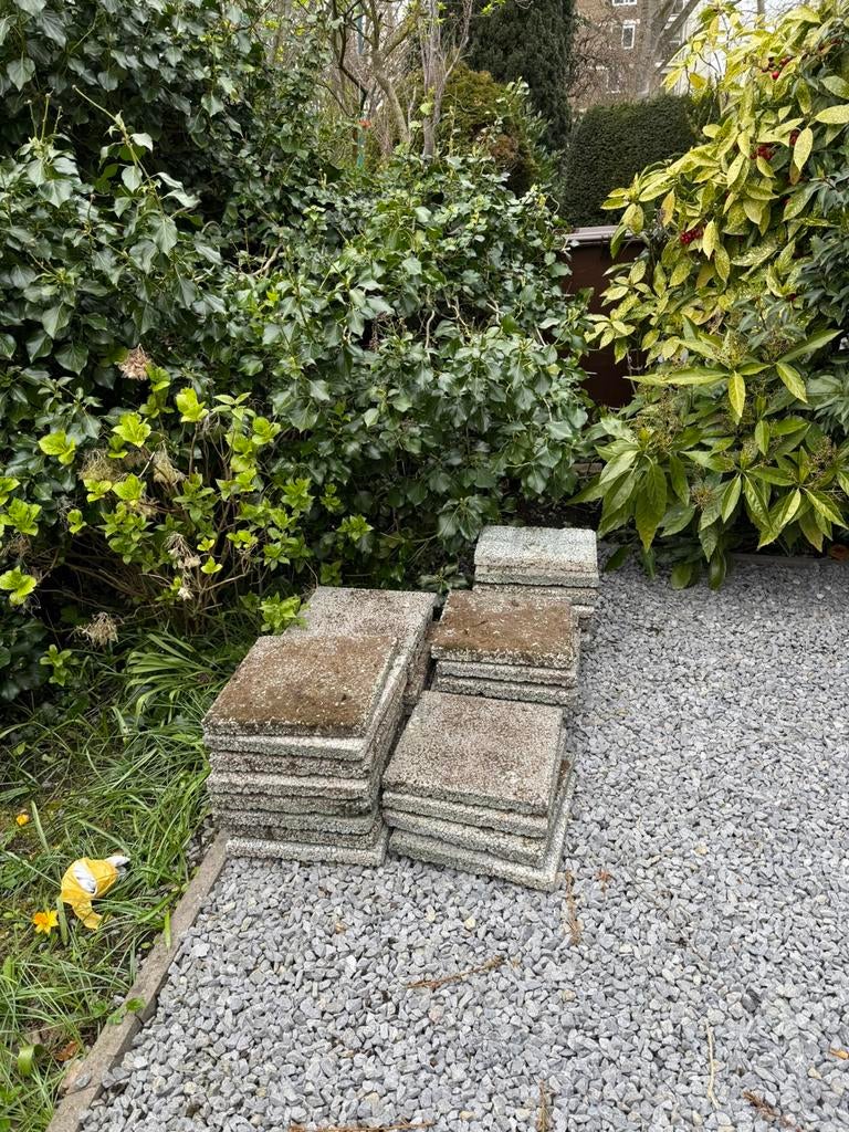 Free garden tiles, Tuin en Terras, Ophalen, Zo goed als nieuw, Beton, Terrastegels