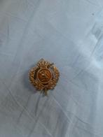 Militair embleem met kroon en leeuw, Ophalen of Verzenden, Landmacht, Nederland, Embleem of Badge