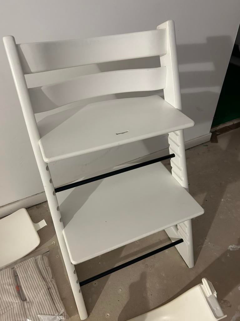 Stokke tripp trap kinderstoel(nieuw model) met rugleuning., Ophalen of Verzenden, Gebruikt, Meegroeistoel, Aanschuifbaar