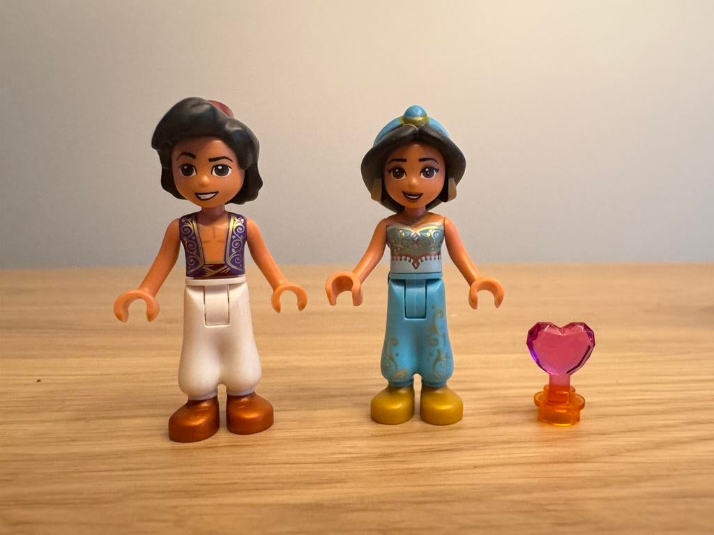 LEGO Minifigs Aladdin (dp067) en Jasmine (dp066), Inclusief minifiguren, Lego, Ophalen of Verzenden, Zo goed als nieuw