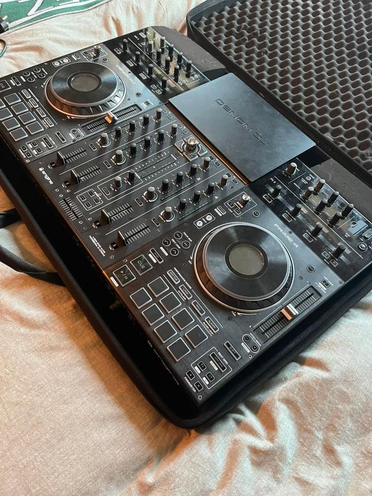 Denon DJ Prime 4 + Magma Softcase, Muziek en Instrumenten, Dj-sets en Draaitafels, Gebruikt, Dj-set, Denon, Ophalen