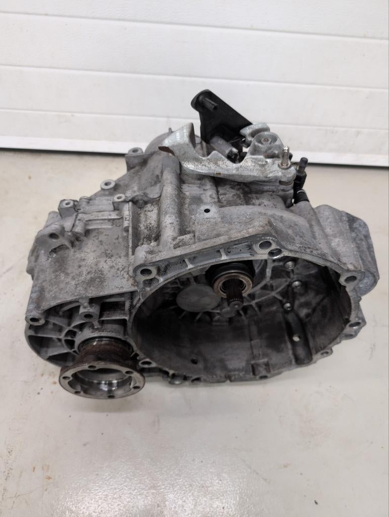 Versnellingsbak 6 bak KZS Audi VW 2.0 gti de tfsi tsi, Auto-onderdelen, Transmissie en Toebehoren, Ophalen, Gebruikt, Audi