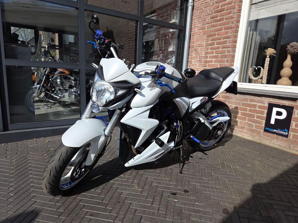 HONDA CB 1000 R (bj 2008), HONDA, 4 cilinders, Motorrijbewijs A, Bedrijf