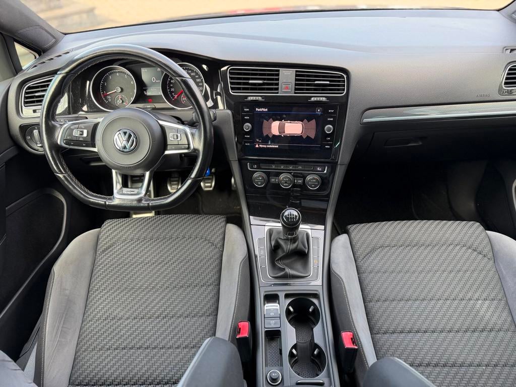Volkswagen Golf 7.5 /1.4/ R-Line/ Carplay/ 18'', Auto's, Volkswagen, Voorwielaandrijving, 125 pk, Gebruikt, 4 cilinders