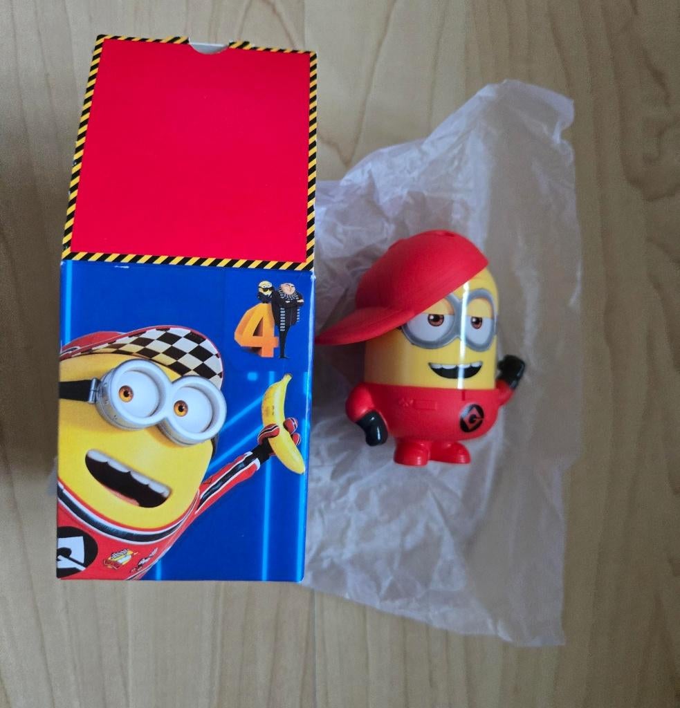 Nieuw 2 minions , pokemon stickers en poster, wiltopia etc, Verzamelen, Poppetjes en Figuurtjes, Ophalen of Verzenden, Nieuw