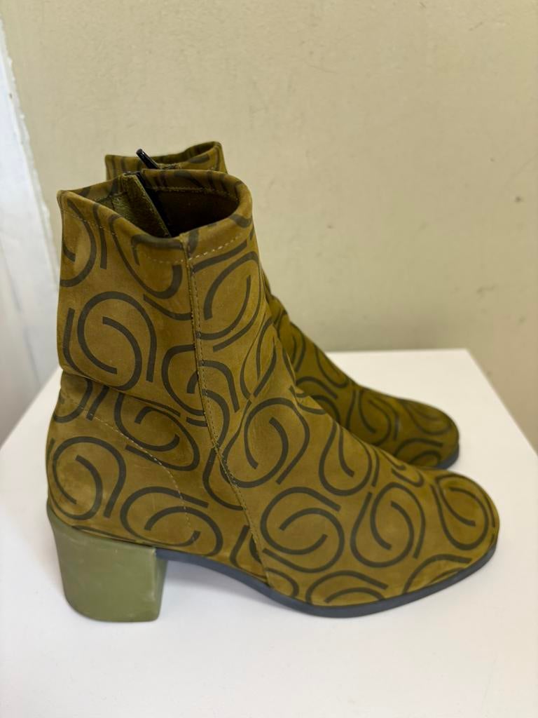 Arche maat 38, Overige kleuren, Lage of Enkellaarzen, Ophalen of Verzenden, Zo goed als nieuw