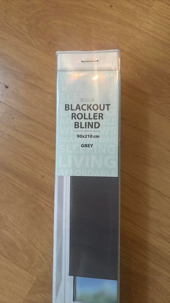 Verduisterend rolgordijn, Ophalen, Nieuw, Grijs, 150 tot 200 cm