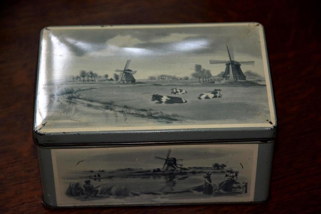 Oude blikjes o.a. tjoklat en koektrommels, Ophalen of Verzenden, Gebruikt, Overige