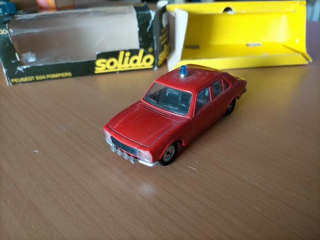 Solido peugeot 504 pompiers, Hobby en Vrije tijd, Modelauto's | 1:43, Ophalen of Verzenden, Auto, Solido