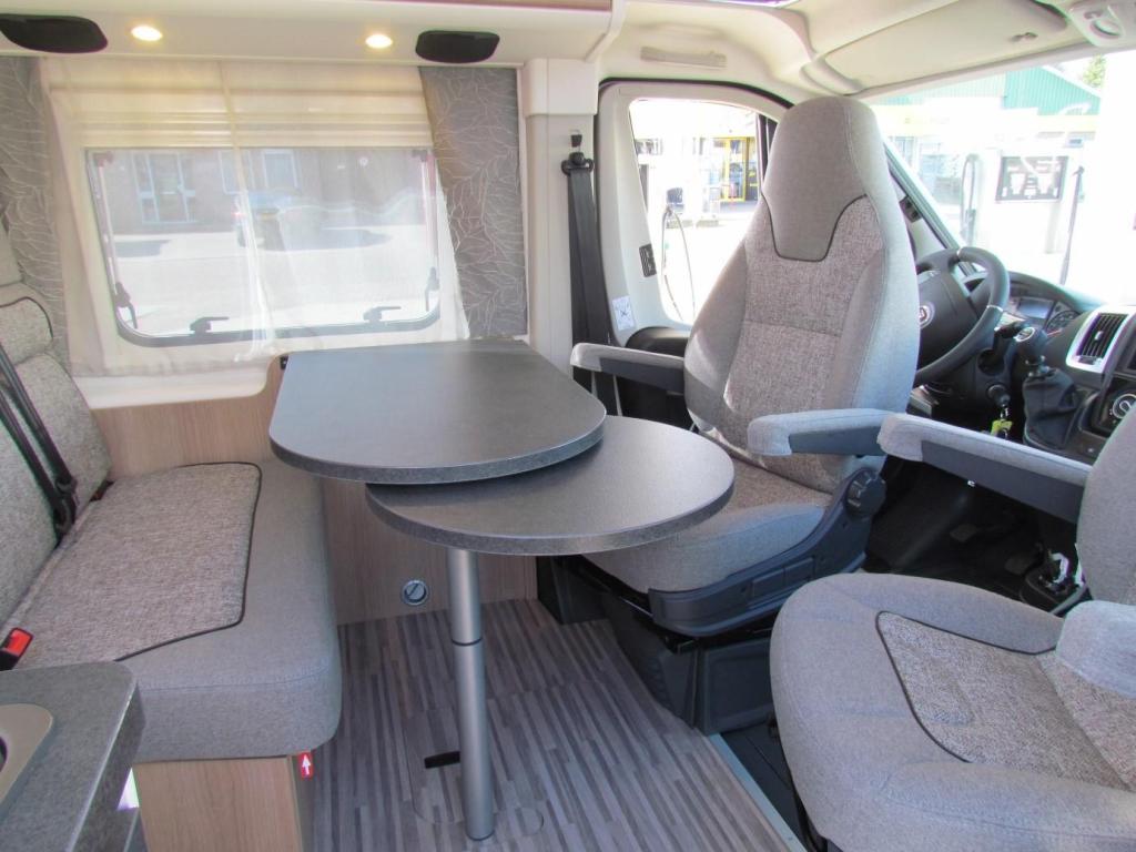 Malibu Van Two Rooms 640 Lengtebed, automaat, Automaat, Malibu, Fiat, Tot en met 2