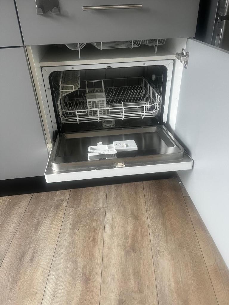 Mini vaatwasser, Ophalen, Gebruikt, Minder dan 10 liter, Minder dan 85 cm