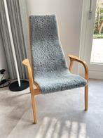 Swedese Lamino fauteuil, licht grijs schapenvacht, eiken, Huis en Inrichting, Ophalen, Gebruikt, 75 tot 100 cm, 50 tot 75 cm