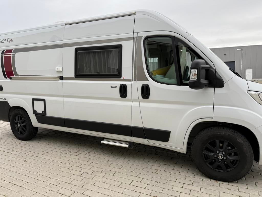 Rapido Giottivan 11/24 1eEig 9383km aparte douche/toilet nw, Koelkast, Buscamper of Camperbus, Ringverwarming, Startonderbreker