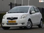 Toyota Yaris 1.3 VVTi Sol MMT AUTOMAAT 5DRS AIRCO/NW APK, 750 kg, 4 cilinders, Wit, Bedrijf