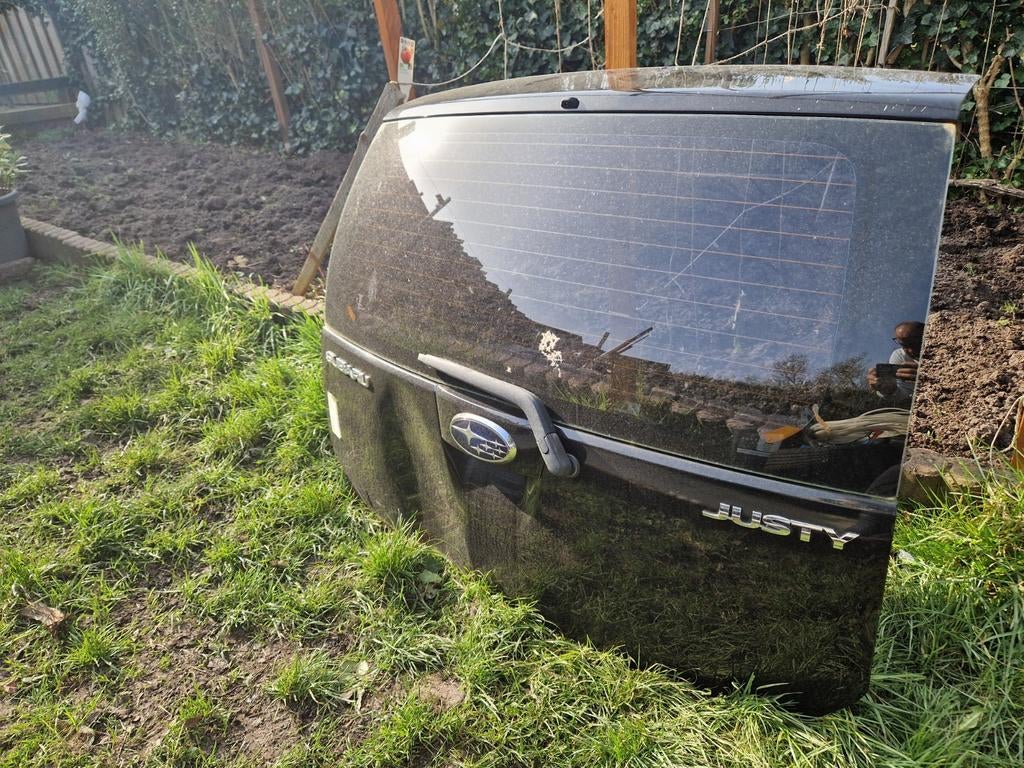 Achterklep Subaru Justy 2011 - Lichte schade, Subaru, Gebruikt, Achterklep, Ophalen of Verzenden