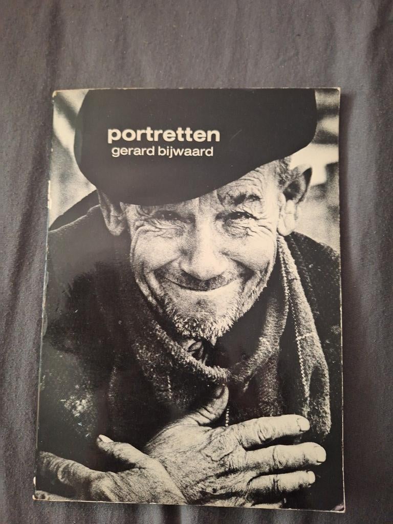 Portretten - Gerard Bijwaard, Ophalen of Verzenden, Gerard Bijwaard, Gelezen, Fotografen