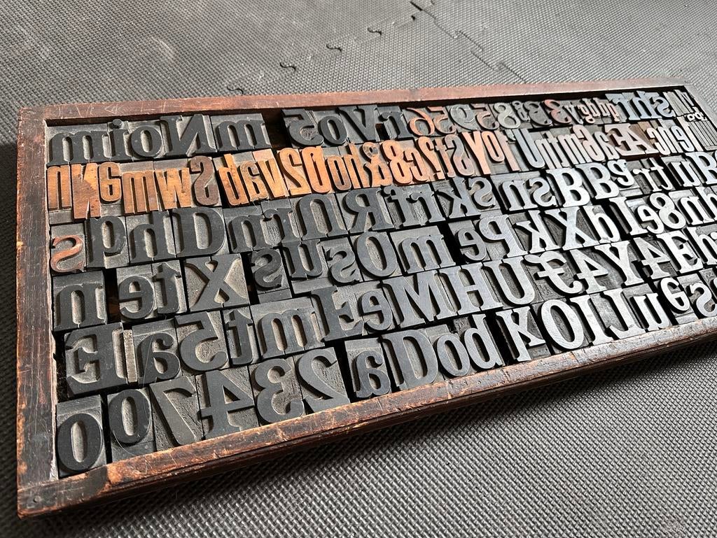 Vintage druklettes letterbak hout Art Deco, Ophalen of Verzenden