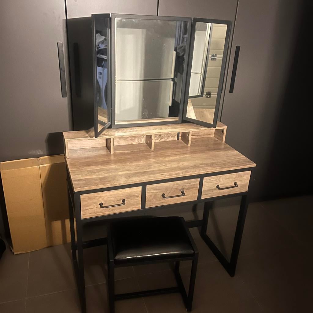 Make-up tafel / kaptafel, Ophalen, Zo goed als nieuw, 50 tot 100 cm, 100 tot 150 cm