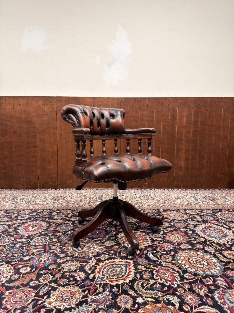 NIEUW! Klassiek Engels Chesterfield Bureaustoel, Antiek en Kunst, Ophalen