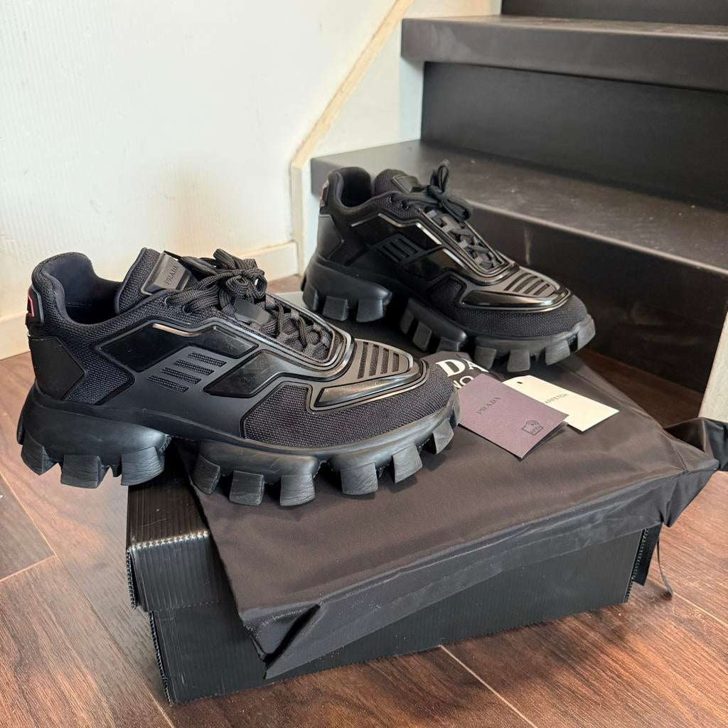 Prada cloudbust thunder, Ophalen of Verzenden, Zo goed als nieuw, Zwart