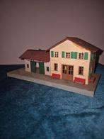 Pola H0 station Valkenhout, Ophalen of Verzenden, Zo goed als nieuw, Gelijkstroom, Wagon