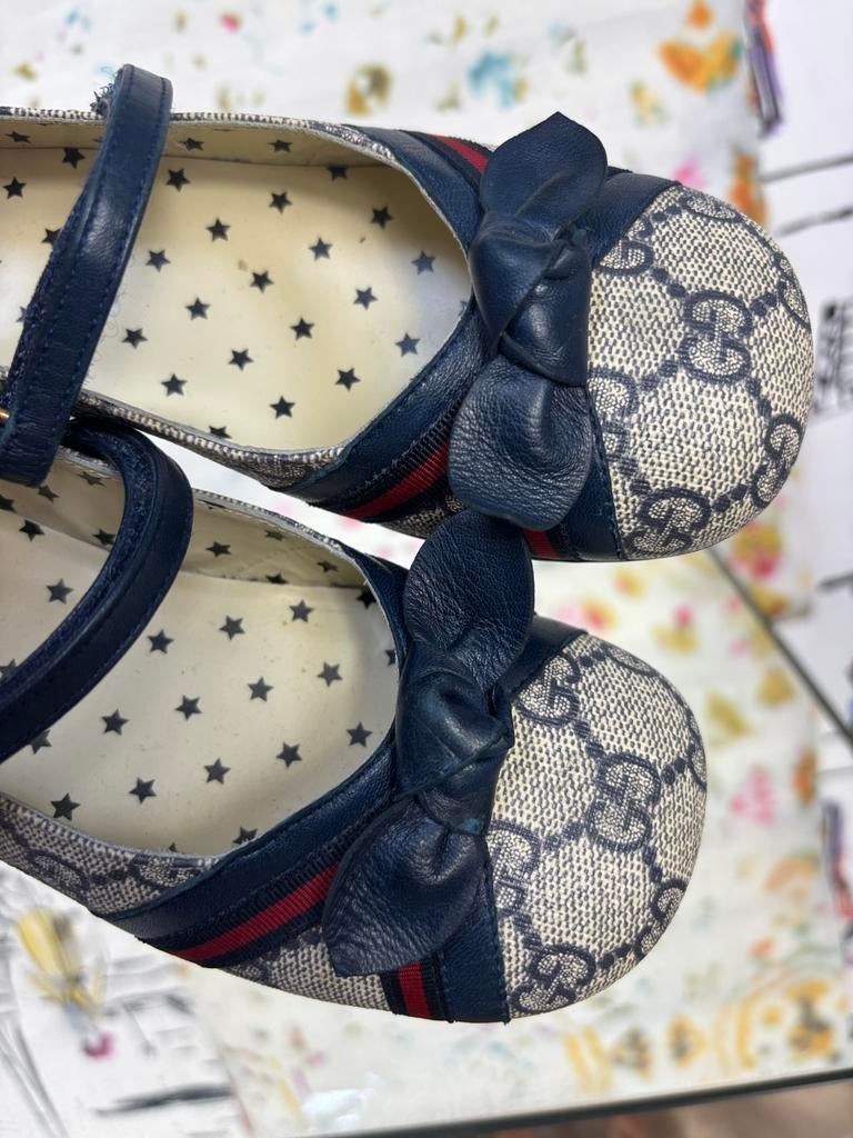 Gucci GG navy supreme ballerina schoenen maat 32 (530 euro), Schoenen, Gucci EU, Customercare@gucci.com, Zo goed als nieuw