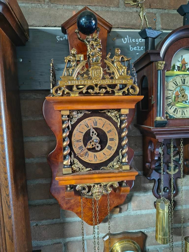 Leuke Zaanse antieke klok, Ophalen