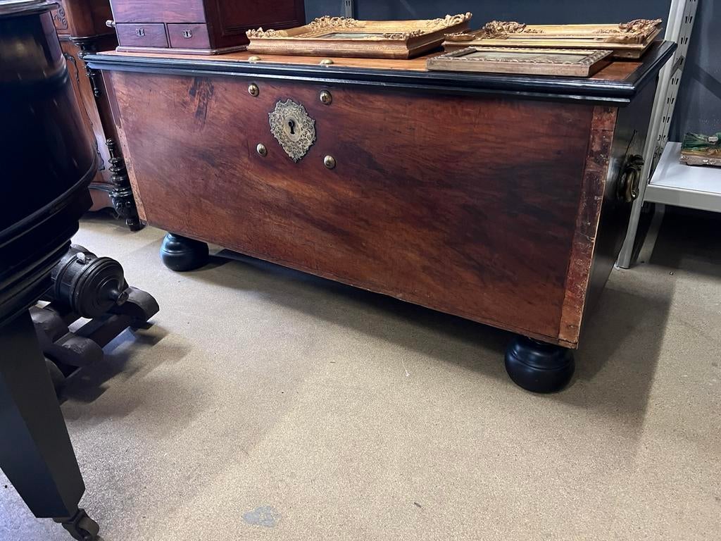 Oost indise compagnie kist, Antiek en Kunst, Ophalen