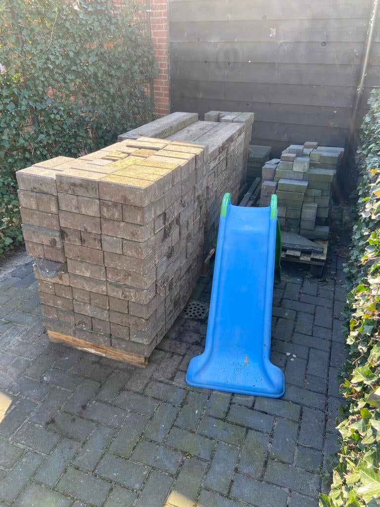 Betonklinkers en betontegels, Ophalen, Gebruikt, Klinkers, 10 m² of meer