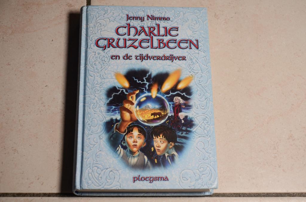 Charlie Gruzelbeen en de tijdverdrijver / Jenny Nimmo , Ophalen of Verzenden, Zo goed als nieuw, Fictie