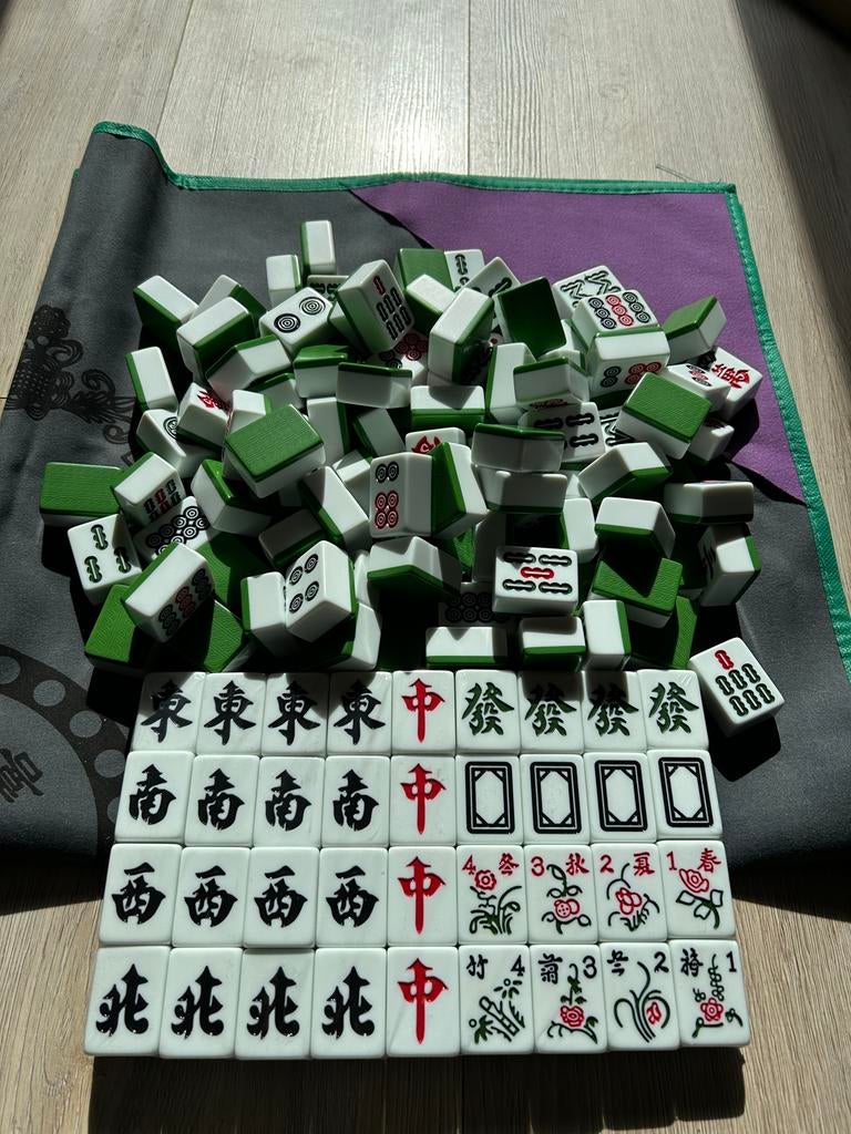 Nieuw Mahjong spel met 144 stenen en speelmat, Drie of vier spelers, Ophalen, Nieuw