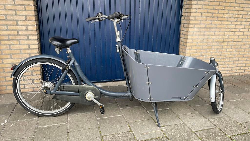 Degelijke bakfiets met zitje bankje fiets transport, Fietsen en Brommers, Ophalen, Zo goed als nieuw