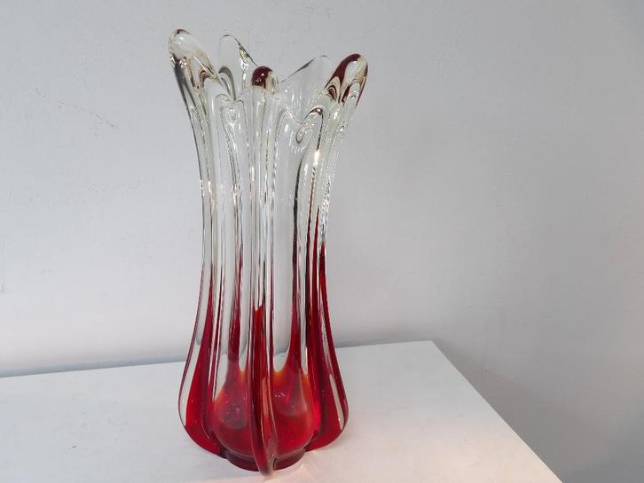 Murano Sixties Vaas rood, Antiek en Kunst, Antiek | Vazen, Ophalen of Verzenden