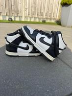 Nike Dunk High Panda - Maat 36, Kleding | Dames, Schoenen, Ophalen of Verzenden, Gedragen, Zwart, Sneakers of Gympen