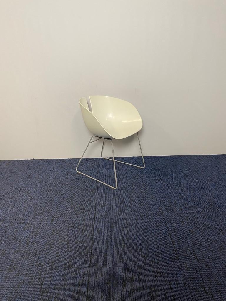 3 x Design vergaderstoel Moroso Fjord, wit, alu onderstel, Ophalen, Gebruikt, Drie, Wit