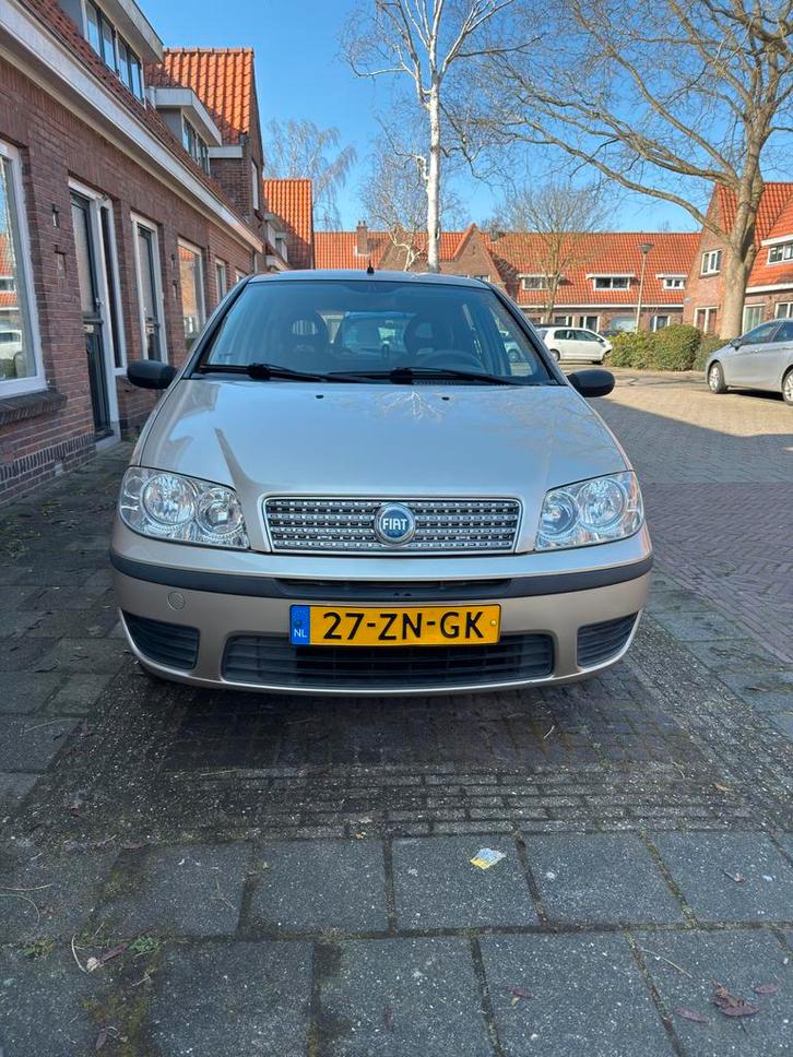 Fiat Punto 1.2 5DR 2008 Beige, Auto's, Fiat, Particulier, Punto, ABS, Airbags, Airconditioning, Bluetooth, Centrale vergrendeling