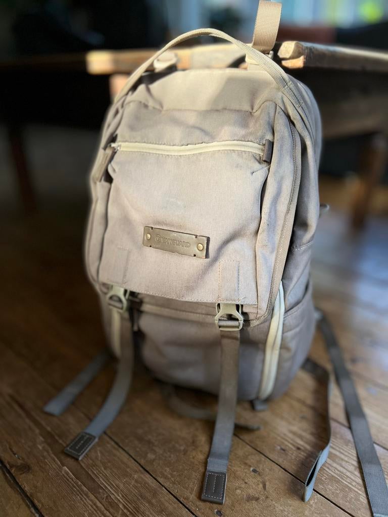 Vanguard VEO 48 cameratas met laptopvak, Ophalen of Verzenden, Gebruikt, Rugtas, Overige merken