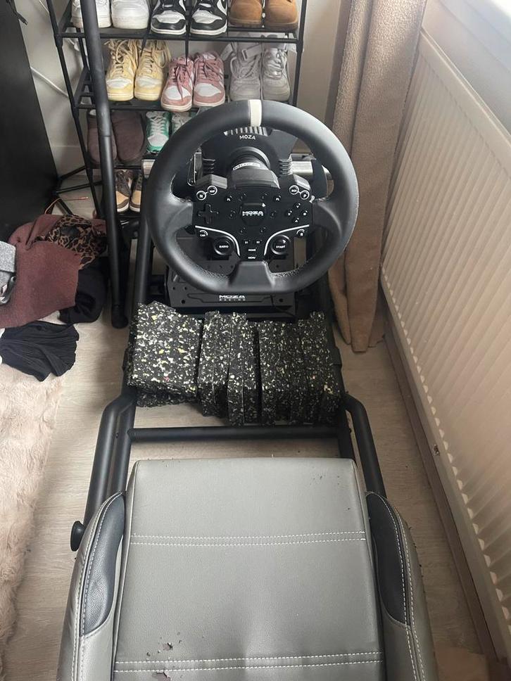 Moza R5 & Rebblers sim racing cockpit, Computers en Software, Joysticks, Zo goed als nieuw, Ophalen