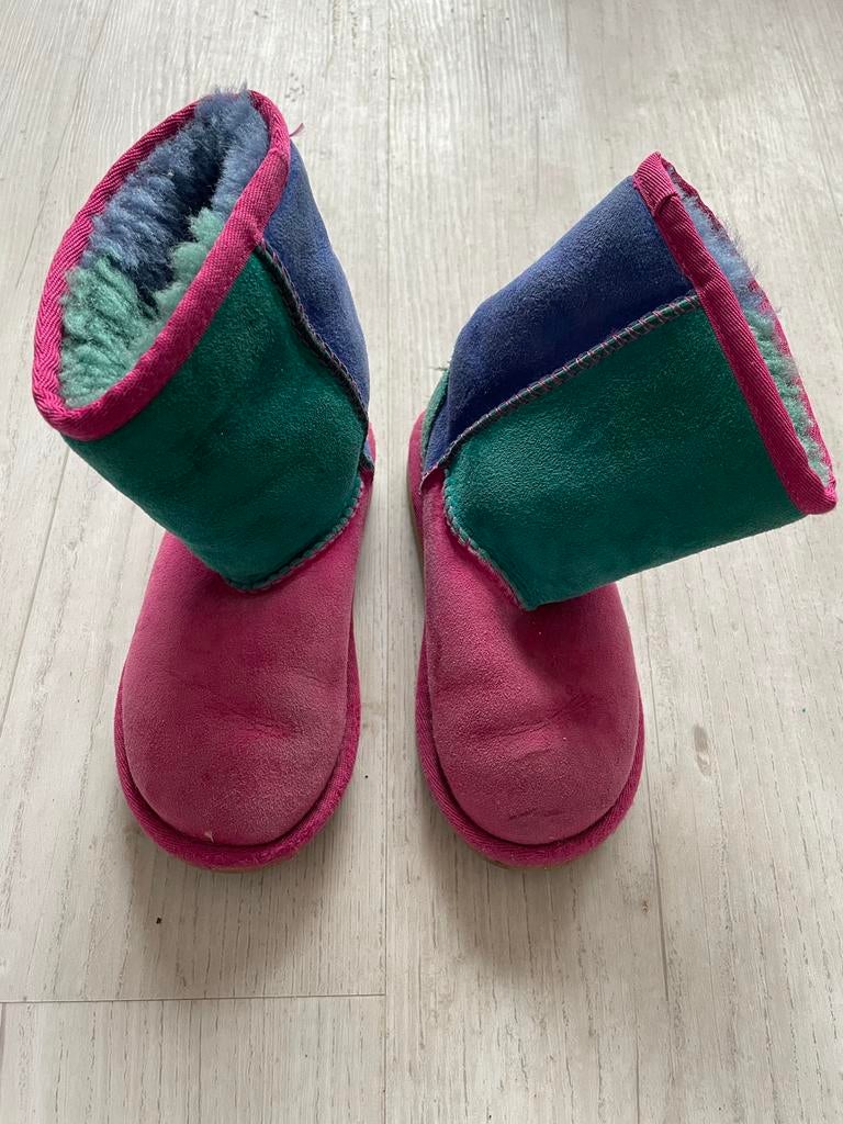 Uggs maat 28, kleurrijk en warm voor kinderen, Ophalen of Verzenden, Gebruikt, Meisje, Laarzen