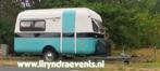 Retro caravan huren e/o met je paard op vakantie in Drenthe