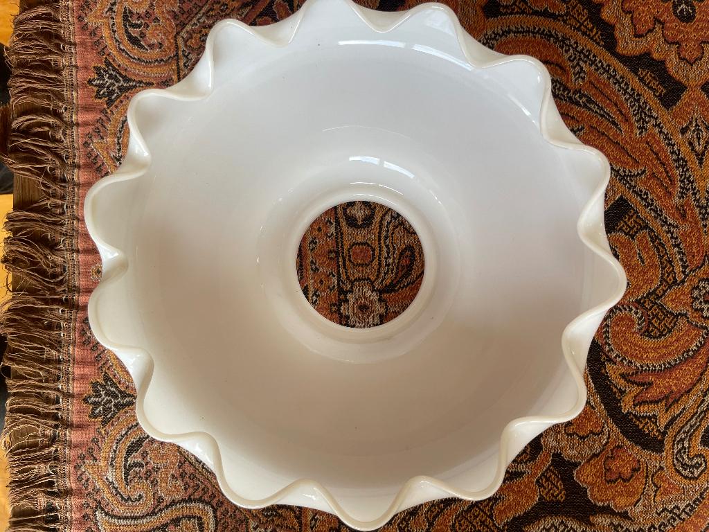 Vinted melkplas lamp, Huis en Inrichting, Lampen | Hanglampen, Ophalen of Verzenden, Zo goed als nieuw, Glas, Minder dan 50 cm