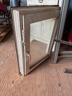 Gebruikt kunststof kozijn met dubbelglas, 65x80 cm, Doe-het-zelf en Verbouw, Kozijnen en Schuifpuien, Ophalen, Gebruikt