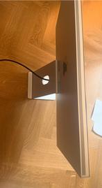 Apple Studio Display 5K — Tilt — Als nieuw — Originele staat, In hoogte verstelbaar, Ophalen of Verzenden, Zo goed als nieuw, USB-C