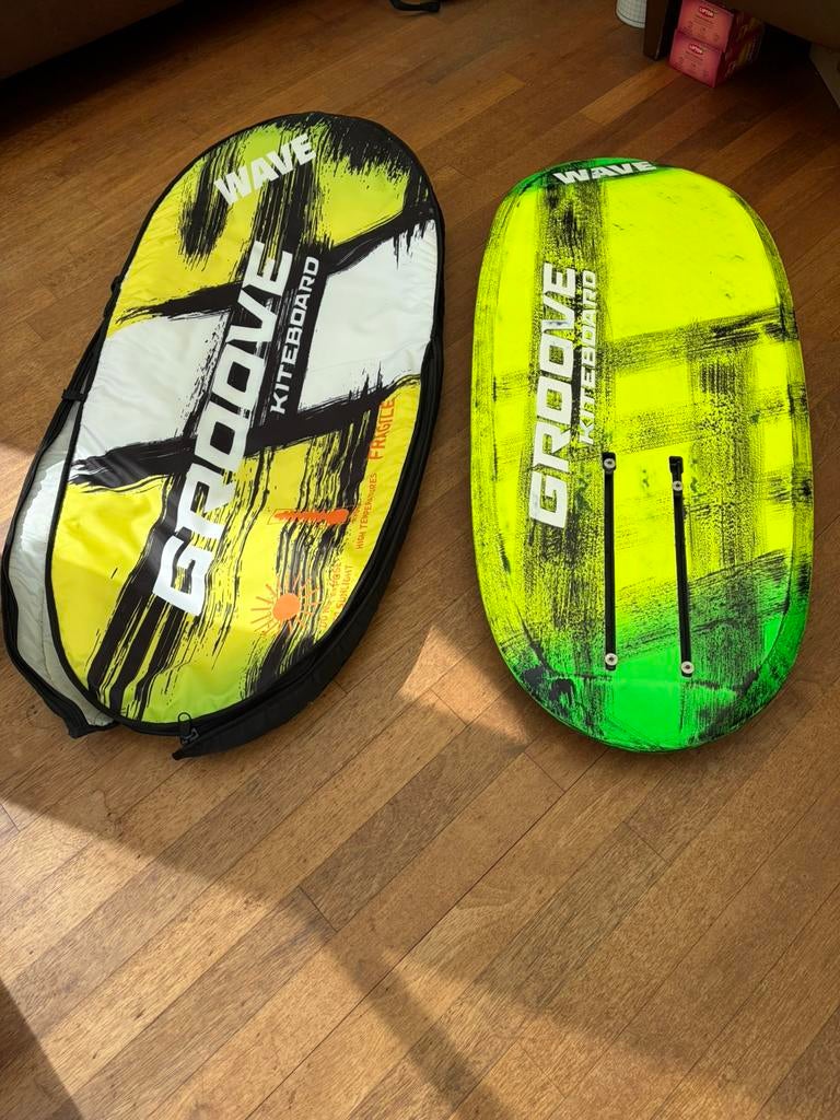 Kitefoilboard en kitewing, Watersport en Boten, Kitesurfen, Foil, Ophalen, Zo goed als nieuw, Kiteboard