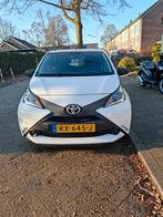 Toyota aygo, Voorwielaandrijving, Stof, 4 stoelen, Wit