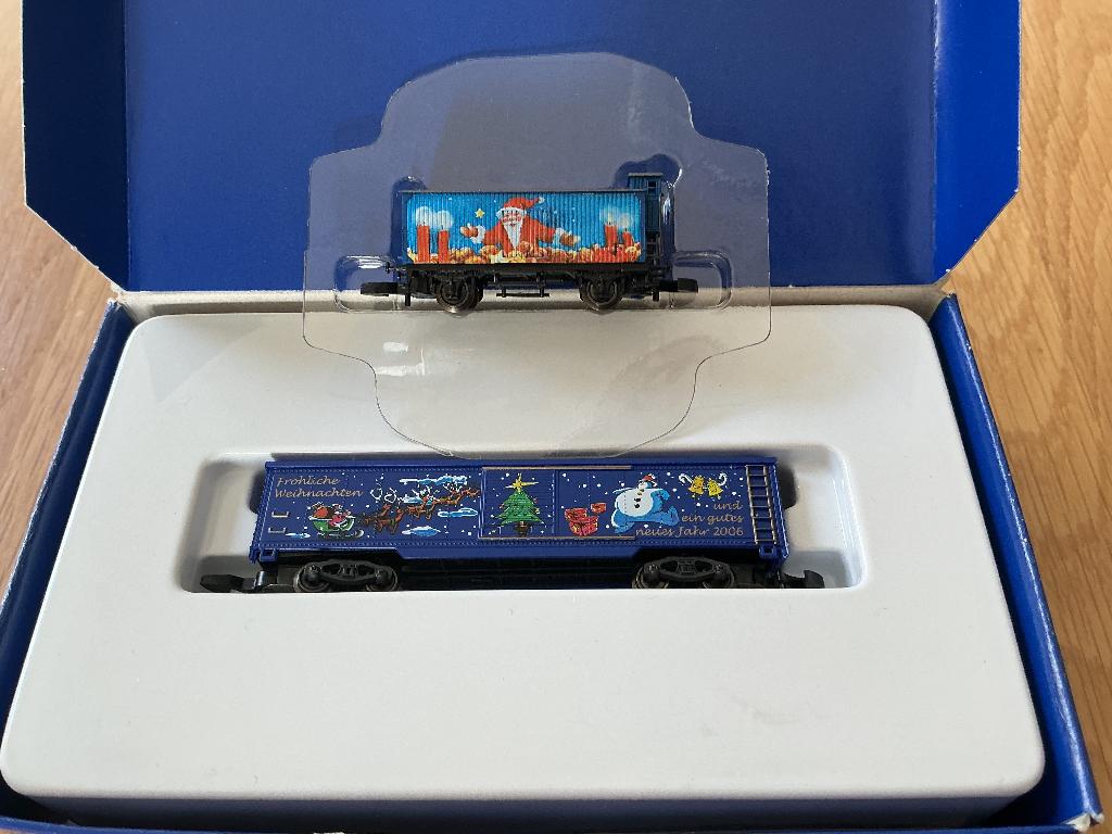 Marklin Miniclub Spoor Z Kerstwagons 2005 en 80615, Hobby en Vrije tijd, Wisselstroom, Wagon, Ophalen of Verzenden, Zo goed als nieuw
